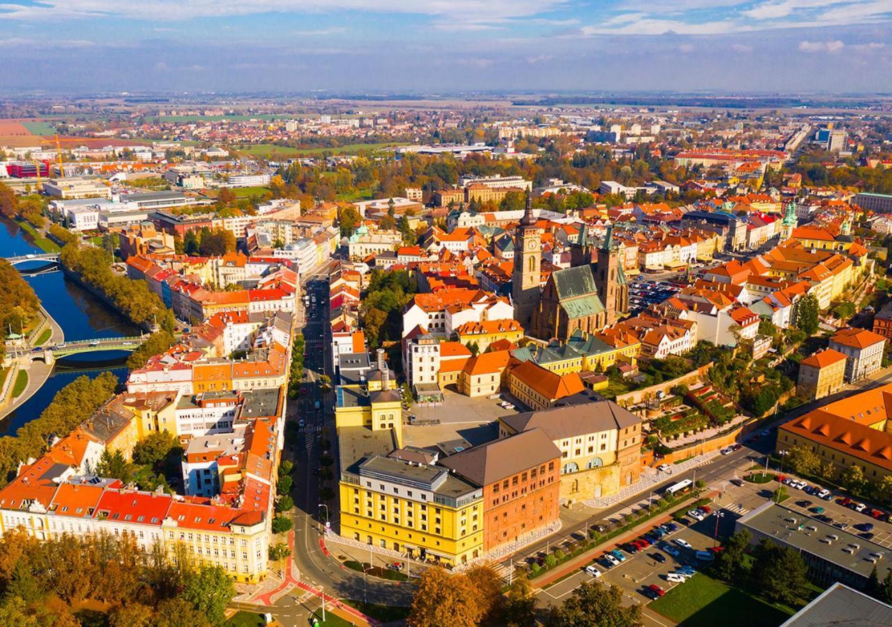 House Hotell Hradec Králové Exteriör bild