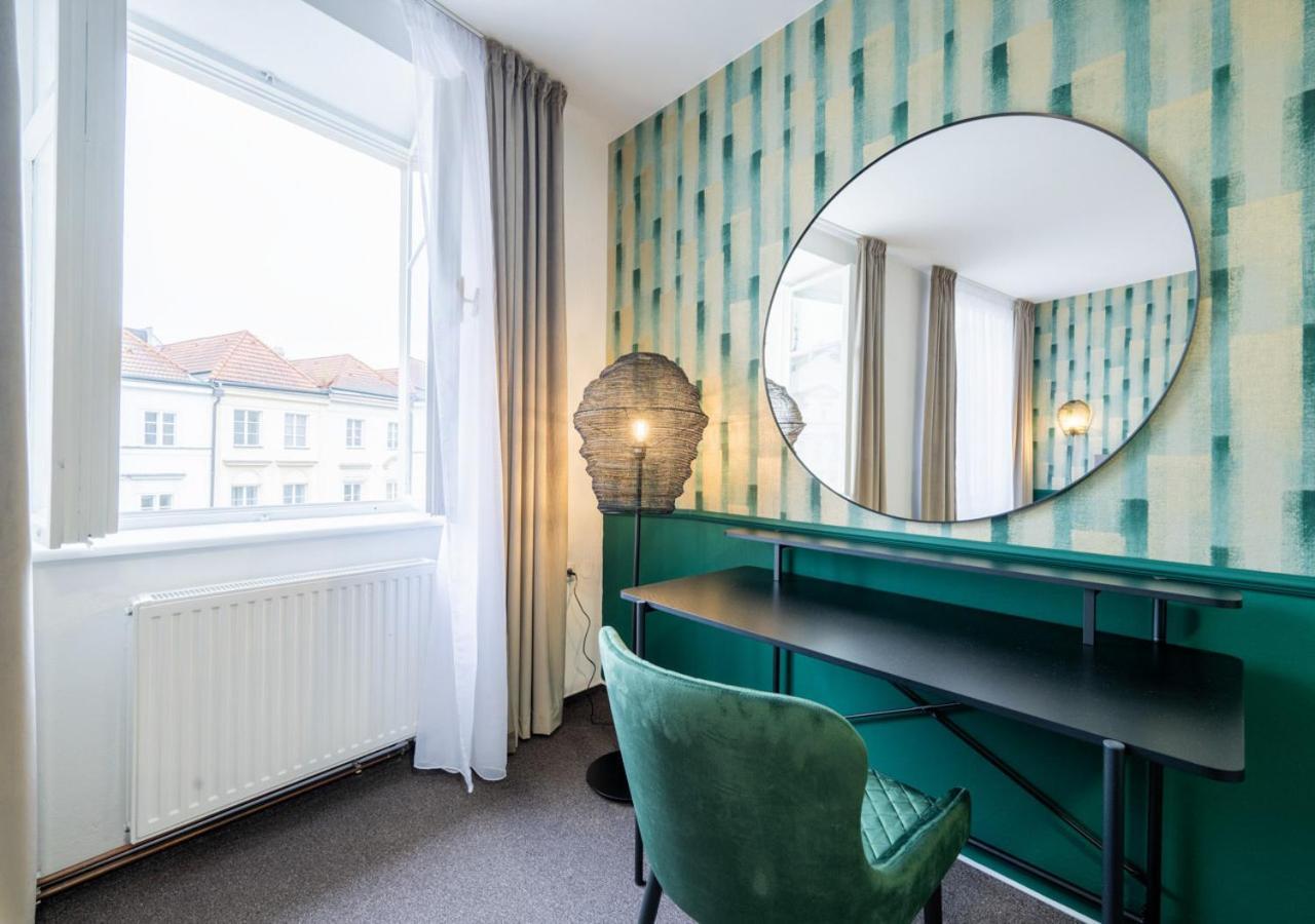 House Hotell Hradec Králové Exteriör bild